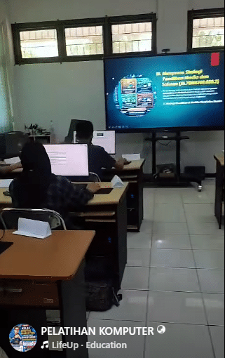 Instruktur Ngajar di BLK Kota Semarang